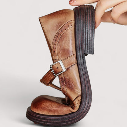 Elise | Luxe Mary Jane Schoenen – T-Strap Brogue met Comfortabele Blokhak