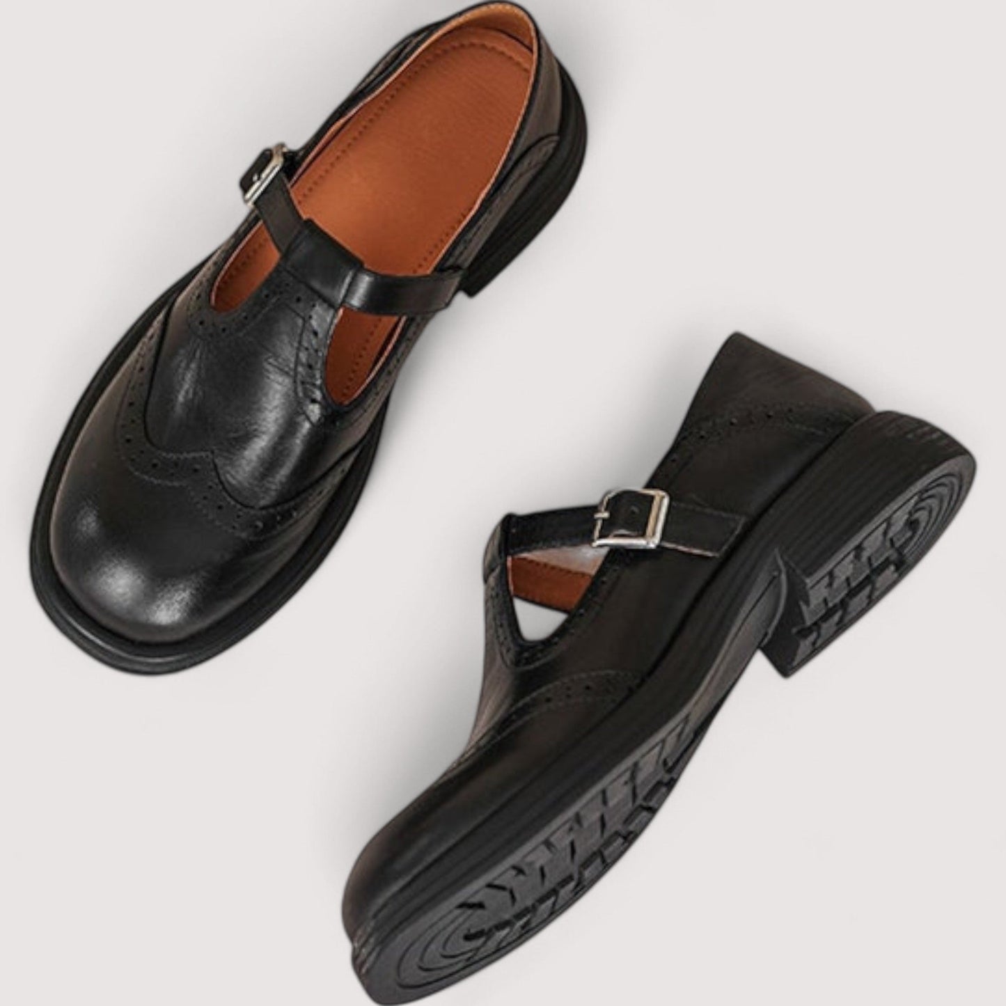 Elise | Luxe Mary Jane Schoenen – T-Strap Brogue met Comfortabele Blokhak
